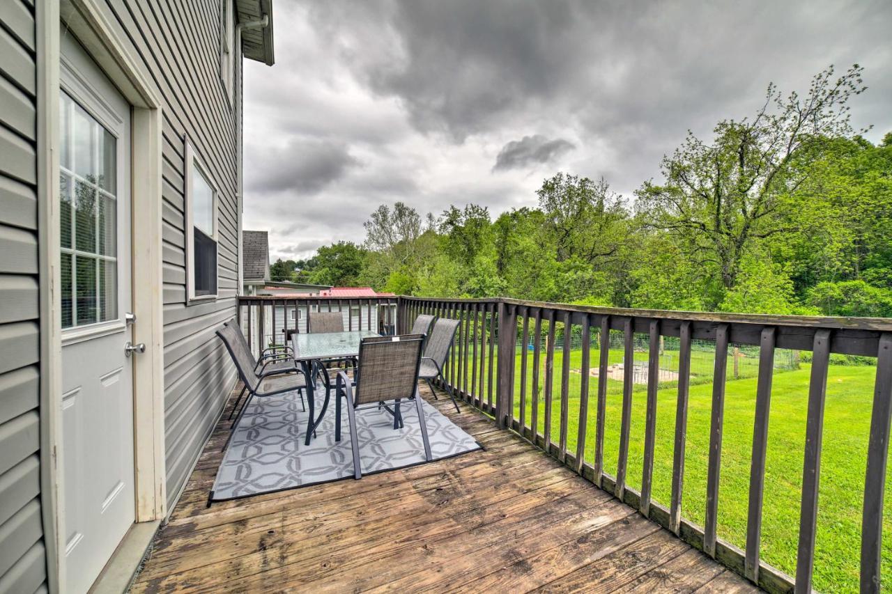 Morgantown Home With Deck About 2 Mi To Wv University! Kültér fotó